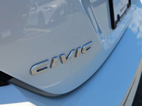 Used 2019 Honda Civic EX image 29