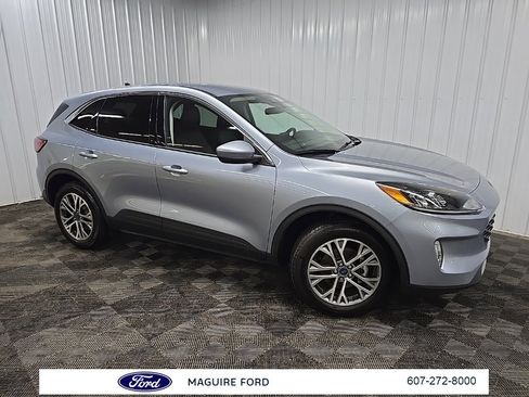 Used 2022 Ford Escape SEL image 1