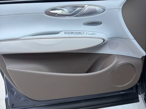 Certified 2026 Genesis GV70 2.5T Advanced AWD/4WD image 10