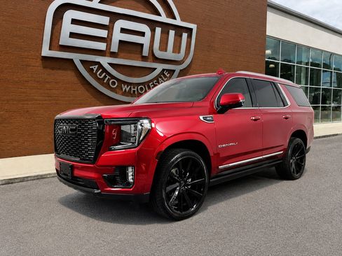 Used 2022 GMC Yukon Denali AWD/4WD image 1