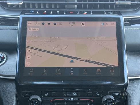 Used 2022 Jeep Grand Cherokee Limited 4xe image 31