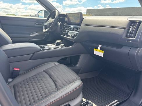 New 2026 Nissan Pathfinder Rock Creek w/ Rock Creek Premium Package AWD/4WD image 20