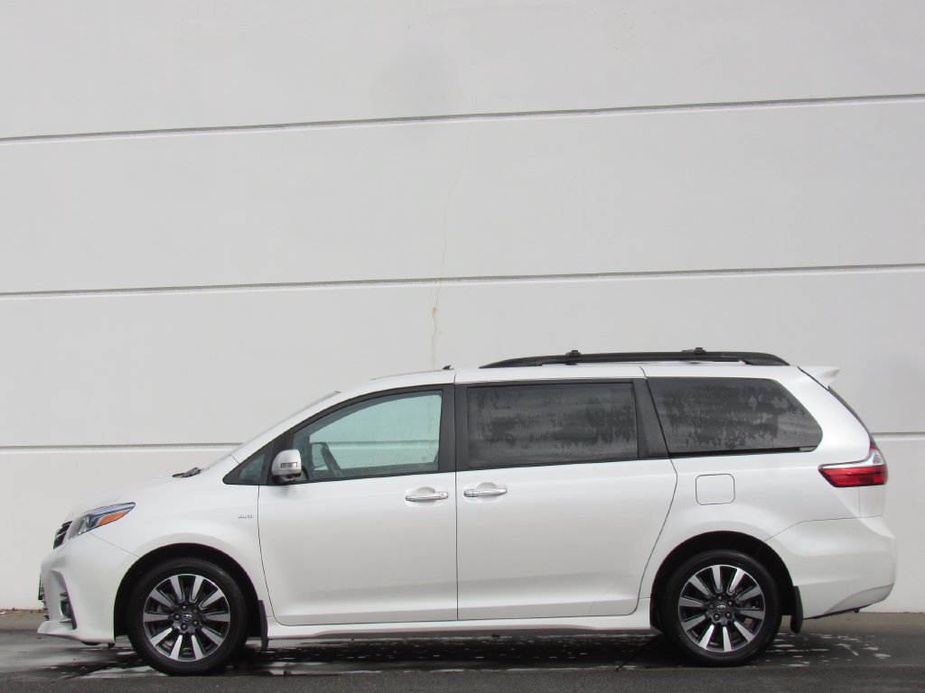 Used 2019 Toyota Sienna XLE AWD/4WD image 4