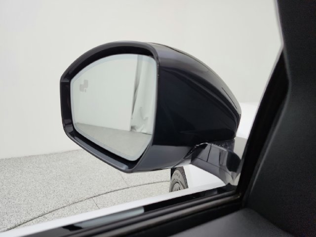 New 2026 Land Rover Range Rover Velar S AWD/4WD image 38