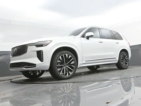 New 2026 Volvo XC90 B6 Ultra w/ Protection Package AWD/4WD image 31