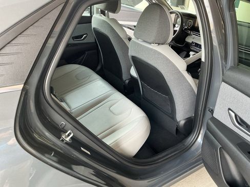 Certified 2023 Hyundai Elantra Limited image 15