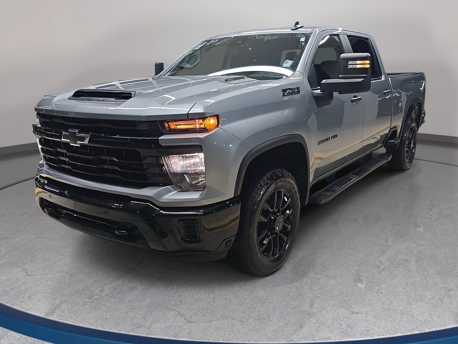 Used 2026 Chevrolet Silverado 2500 Custom w/ Custom Value Package AWD/4WD image 1