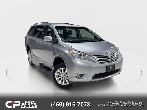 Used 2013 Toyota Sienna Limited w/ Premium Pkg FWD image 1