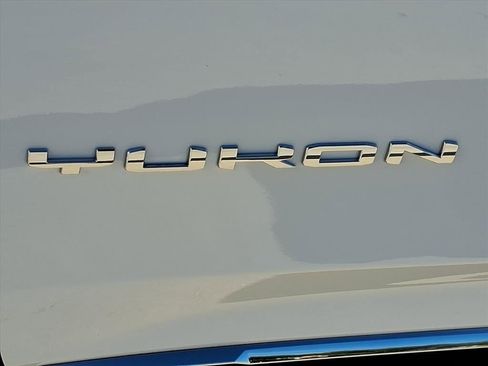 New 2026 GMC Yukon Elevation image 10