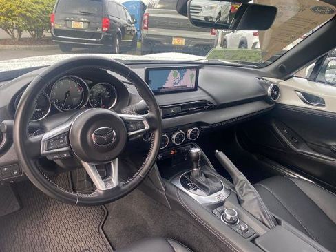 Used 2024 MAZDA MX-5 Miata RF Grand Touring w/ Weather Package image 6