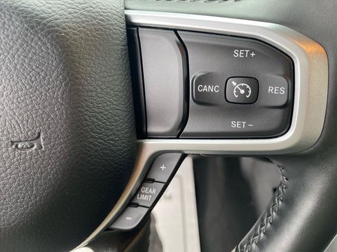 Used 2023 RAM 1500 Big Horn AWD/4WD image 18