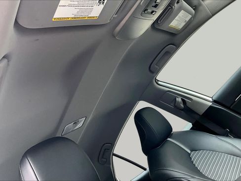 Certified 2024 Toyota Camry SE FWD image 14