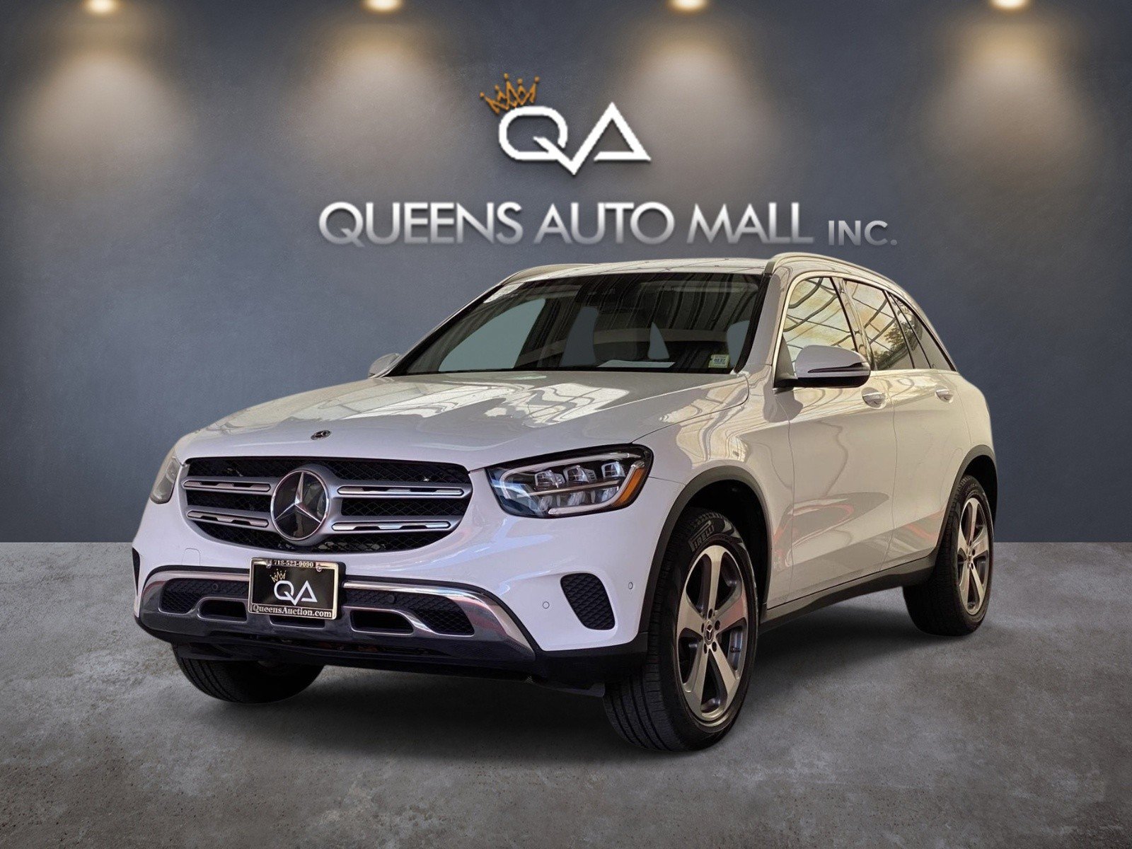 Used 2022 Mercedes-Benz GLC 300 4MATIC w/ Premium Package Lite image 3