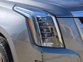 Used 2019 Cadillac Escalade Premium Luxury video 3