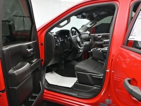 Used 2022 Chevrolet Silverado 2500 Custom w/ Custom Value Package AWD/4WD image 17