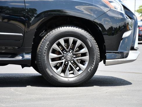 Used 2018 Lexus GX 460 Premium AWD/4WD image 9