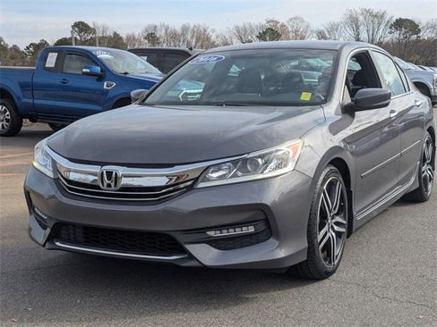 Used 2016 Honda Accord Sport image 7