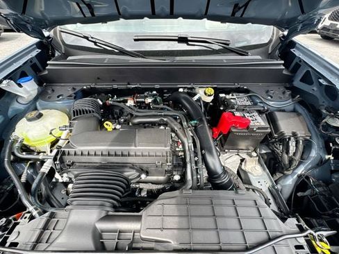 New 2025 Ford Maverick Lariat w/ Black Appearance Package image 26