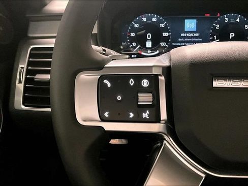 Certified 2025 Land Rover Discovery Dynamic SE AWD/4WD image 20