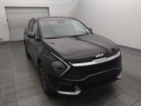 Used 2025 Kia Sportage LX AWD/4WD image 14