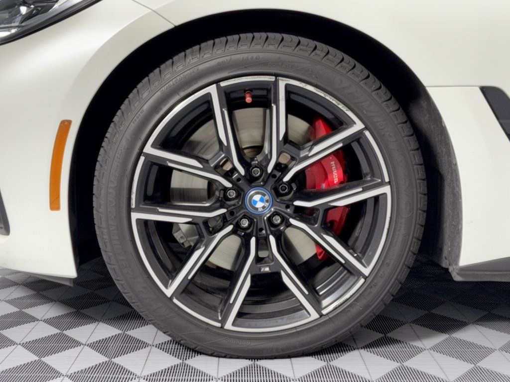 Used 2023 BMW i4 eDrive40 w/ M Sport Package RWD image 13