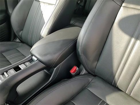 Used 2025 Honda HR-V EX-L image 19