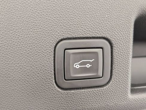 Certified 2022 Chevrolet Equinox Premier FWD image 31