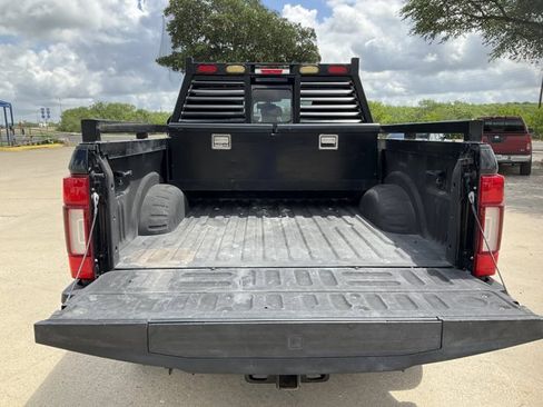 Certified 2021 Ford F250 Platinum w/ FX4 Off-Road Package AWD/4WD image 18