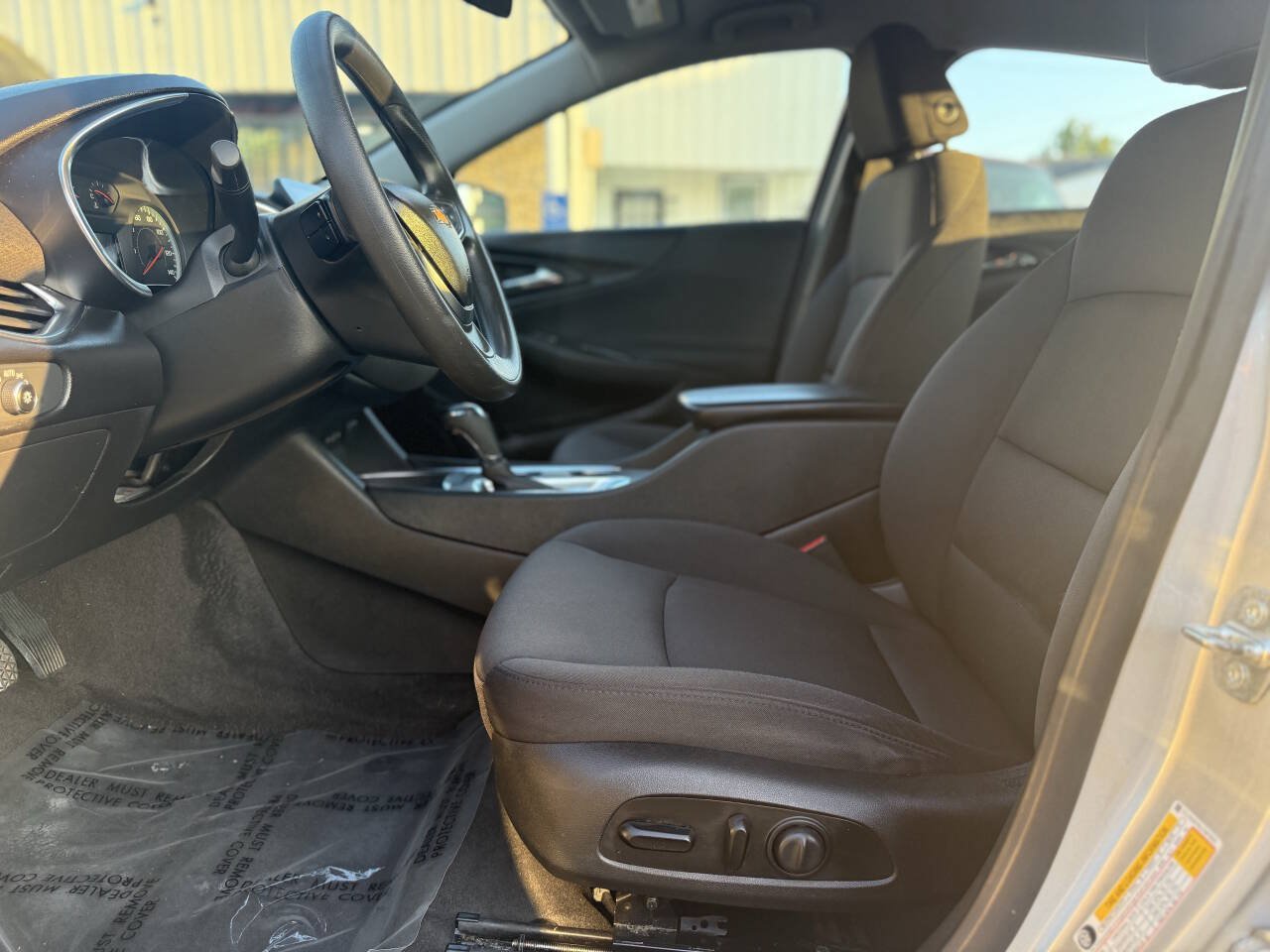 Used 2020 Chevrolet Malibu LT FWD image 10