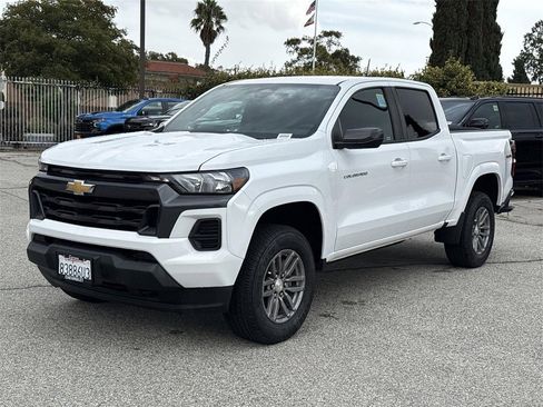 Used 2023 Chevrolet Colorado LT image 7