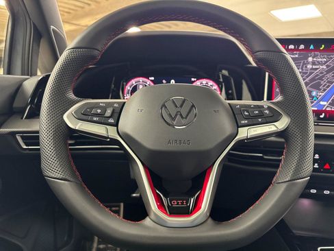 New 2026 Volkswagen Golf SE FWD image 23