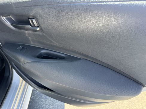 Used 2023 Toyota Corolla LE image 11