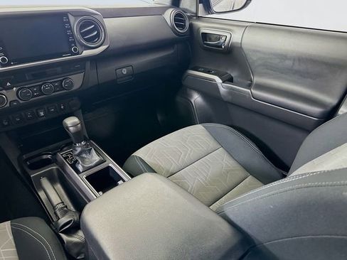 Used 2023 Toyota Tacoma TRD Off-Road image 21