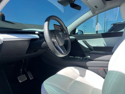 Used 2020 Tesla Model Y Long Range image 2