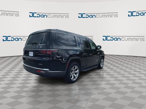 Used 2022 Jeep Wagoneer Series II AWD/4WD image 8