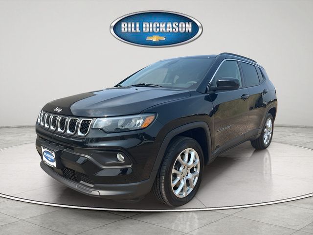 Used 2023 Jeep Compass Latitude AWD/4WD image 3