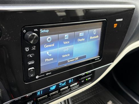 Used 2018 Toyota Corolla iM image 37