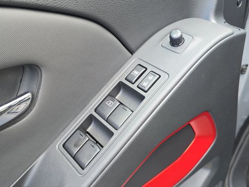 Used 2024 Nissan Frontier Pro-X image 21