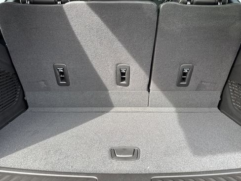 New 2026 GMC Yukon Elevation w/ Elevation Premium Package image 37