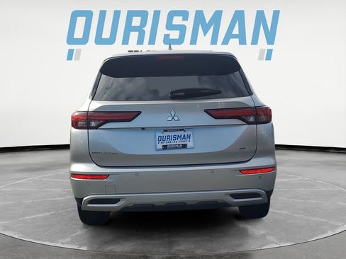 Used 2024 Mitsubishi Outlander SE image 5