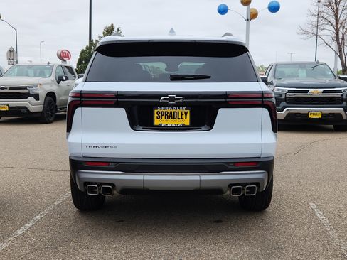 New 2026 Chevrolet Traverse LT FWD image 12