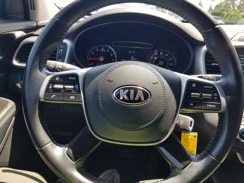 Used 2020 Kia Sorento LX w/ LX I4 Convenience Package FWD image 24