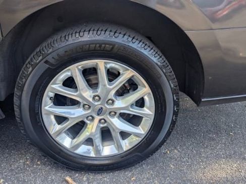 Used 2021 Ford Expedition Max XLT image 55