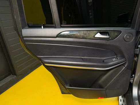 Used 2017 Mercedes-Benz GLS 550 GLS 550 Sport Utility 4D w/ Driver Assistance Package image 20