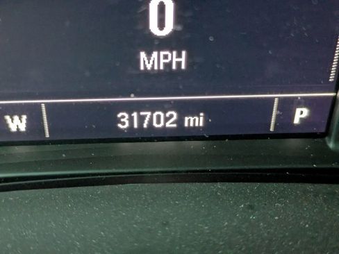 Used 2022 Chevrolet Equinox LS image 17