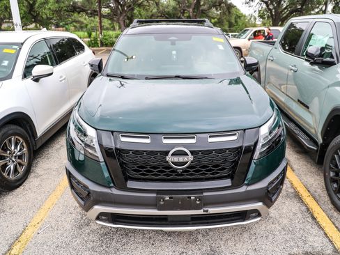 Used 2024 Nissan Pathfinder Rock Creek AWD/4WD image 5
