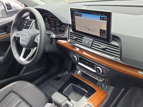 Used 2023 Audi Q5 2.0T Premium Plus w/ Premium Plus Package AWD/4WD image 9