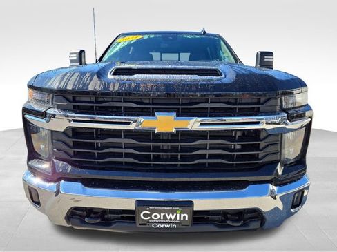 Used 2024 Chevrolet Silverado 2500 LT w/ Convenience Package AWD/4WD image 5