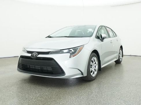 New 2026 Toyota Corolla LE image 32