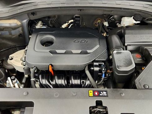Used 2020 Hyundai Santa Fe SE FWD image 25